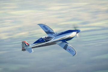 Rolls-Royce розробили найшвидший у світі повністю електричний літак Rolls-Royce розробили найшвидший у світі повністю електричний літак