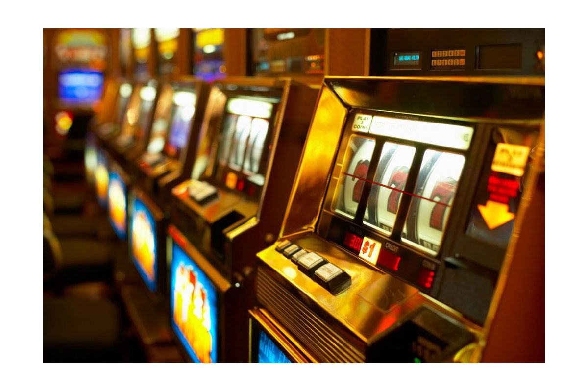 Організатору злочинної групи, яка займалась забороненим гральним бізнесом, оголошено про підозру Організатору злочинної групи, яка займалась забороненим гральним бізнесом, оголошено про підозру