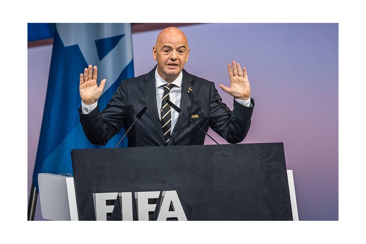 Президент FIFA Джанні Інфантіно розповів про зміни у футболі після закінчення пандемії коронавірусу Президент FIFA Джанні Інфантіно розповів про зміни у футболі після закінчення пандемії коронавірусу