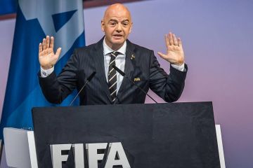 Президент FIFA Джанні Інфантіно розповів про зміни у футболі після закінчення пандемії коронавірусу Президент FIFA Джанні Інфантіно розповів про зміни у футболі після закінчення пандемії коронавірусу