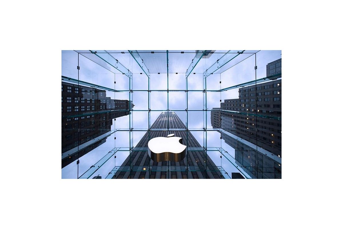 Компанія Apple займається розробкою нового iPhone 12 віддалено Компанія Apple займається розробкою нового iPhone 12 віддалено