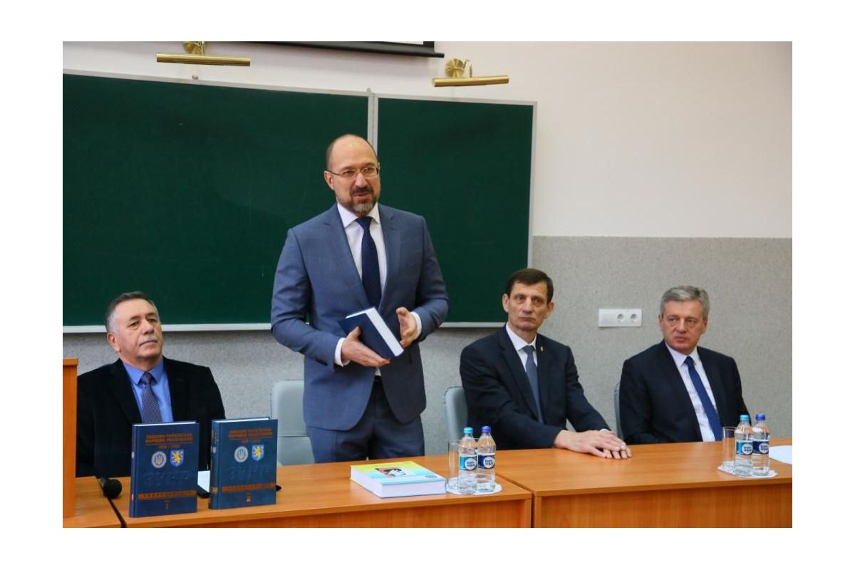 У кінці квітня відбудеться послаблення карантинного режиму У кінці квітня відбудеться послаблення карантинного режиму