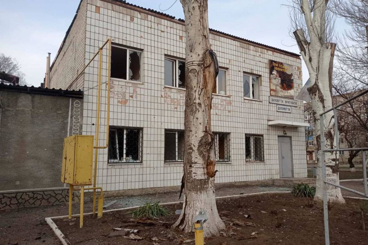 І знову гинуть мирні люди – окупаційні війська рф завдали чергових ударів по житлових кварталах Донеччини І знову гинуть мирні люди – окупаційні війська рф завдали чергових ударів по житлових кварталах Донеччини