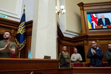Російське вторгнення в Україну : Зеленський вперше з початку війни звернувся до депутатів Верховної Ради Російське вторгнення в Україну : Зеленський вперше з початку війни звернувся до депутатів Верховної Ради