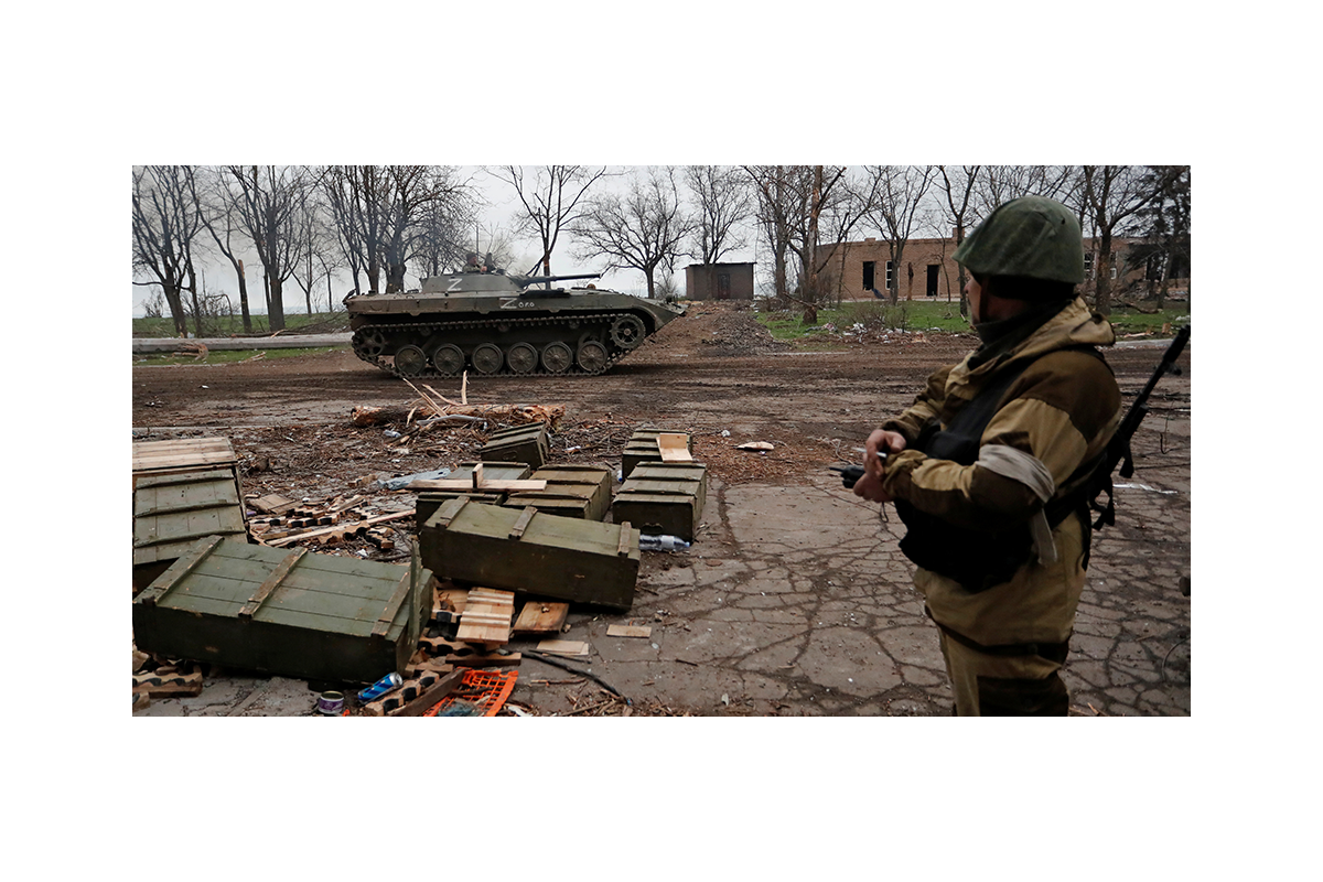 Російське вторгнення в Україну : рф підсилюється на сході та проводить фільтрації, а ЗСУ ліквідували 60% ворожої бригади. Російське вторгнення в Україну : рф підсилюється на сході та проводить фільтрації, а ЗСУ ліквідували 60% ворожої бригади.