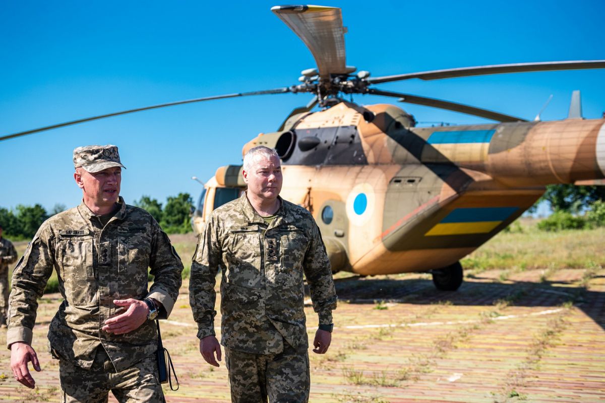 БОЙОВИЙ ВИШКІЛ АВІАЦІЇ