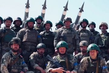 Командувач ОС ЗСУ привітав з Днем зенітних ракетних військ Командувач ОС ЗСУ привітав з Днем зенітних ракетних військ