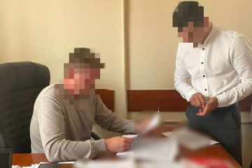 Понад 830 тисяч гривень збитків при закупівлі самоскида – підозрюються перший заступник міського голови та головний спеціаліст Понад 830 тисяч гривень збитків при закупівлі самоскида – підозрюються перший заступник міського голови та головний спеціаліст