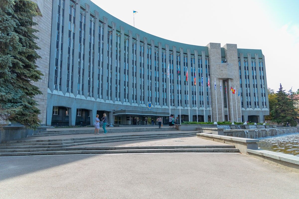 Департаменти Дніпровської міськради готові витратити на піар 8 мільйонів гривень Департаменти Дніпровської міськради готові витратити на піар 8 мільйонів гривень