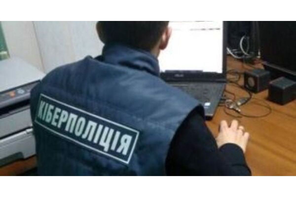 На Дніпропетровщині викрили злочинне угруповання, яке видавало контрафакт за українські бренди На Дніпропетровщині викрили злочинне угруповання, яке видавало контрафакт за українські бренди