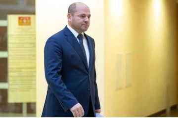 Свердловский депутат Гаффнер может до конца жизни декларировать доход в 0 рублей Свердловский депутат Гаффнер может до конца жизни декларировать доход в 0 рублей