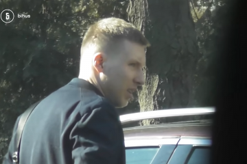 Столичного копа-мажора, устроившего разборки на дороге, выгнали из полиции Столичного копа-мажора, устроившего разборки на дороге, выгнали из полиции