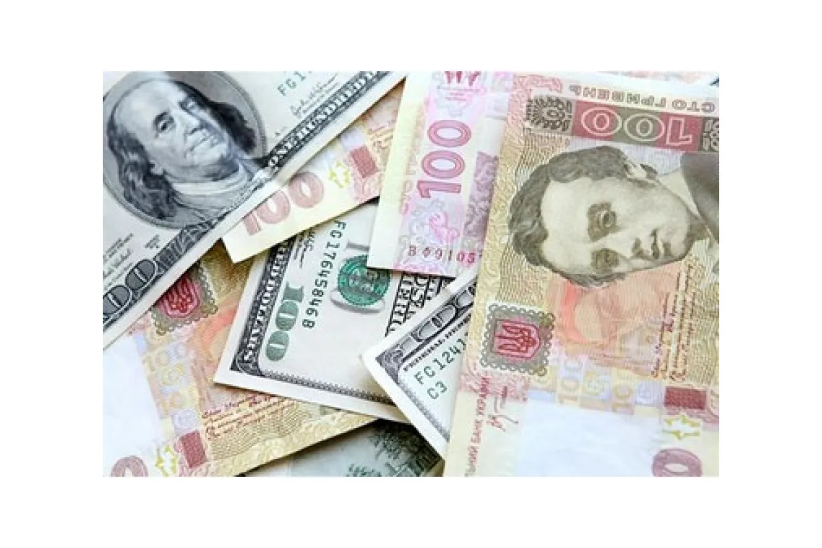 Поліція Дніпра розшукує шахрайок, що викрали у пенсіонера велику суму грошей