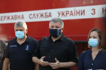 ​Арсен Аваков: До ліквідації пожеж в Харківській та Луганській областях залучена пожежна авіація МВС