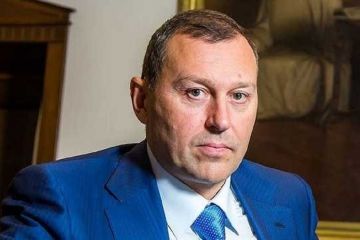 Андрей Валерьевич Березин и его разоренный Евроинвест: Россия будет добиваться выдачи мошенника Андрей Валерьевич Березин и его разоренный Евроинвест: Россия будет добиваться выдачи мошенника