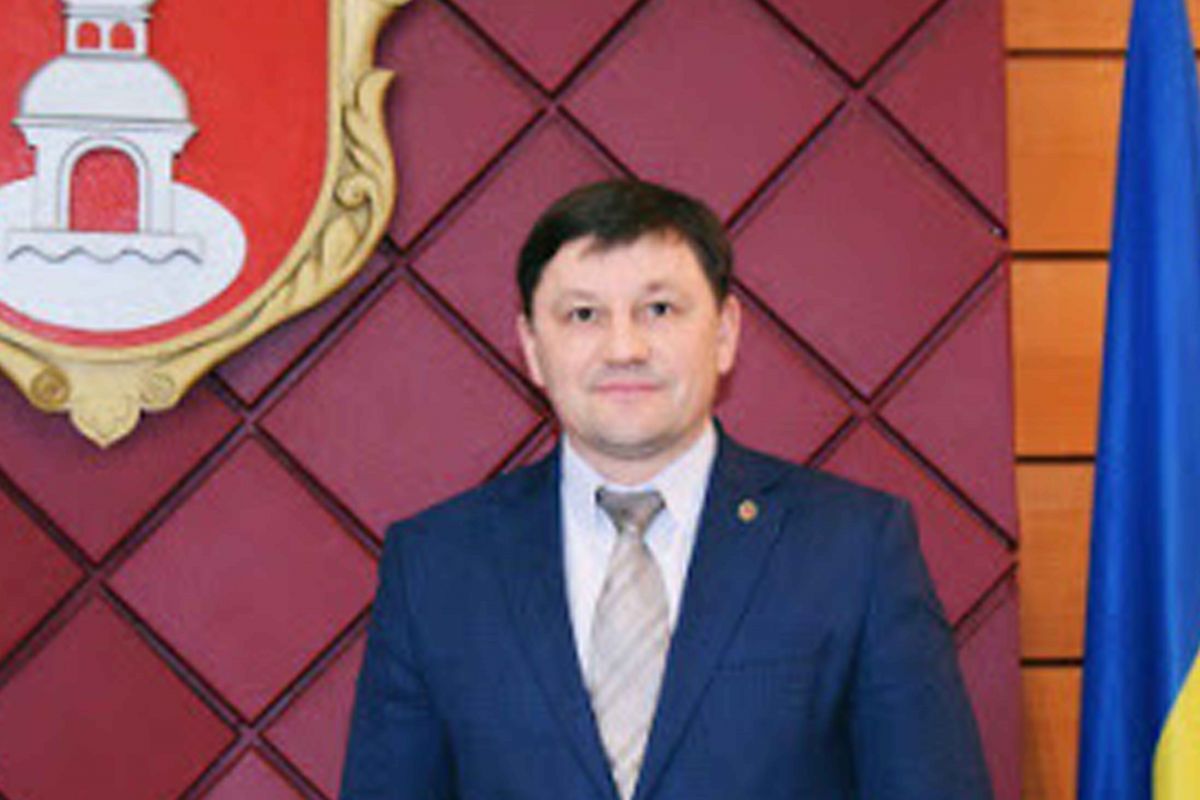Дуже цинічно виглядають обіцянки на тлі попередньої діяльності деяких осіб, які сьогодні прагнуть отримати крісло вседозволеності – посаду голови ОТГ. Дуже цинічно виглядають обіцянки на тлі попередньої діяльності деяких осіб, які сьогодні прагнуть отримати крісло вседозволеності – посаду голови ОТГ.