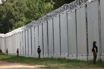 Польща зводить тришарову огорожу на кордоні з Калінінградською областю рф Польща зводить тришарову огорожу на кордоні з Калінінградською областю рф
