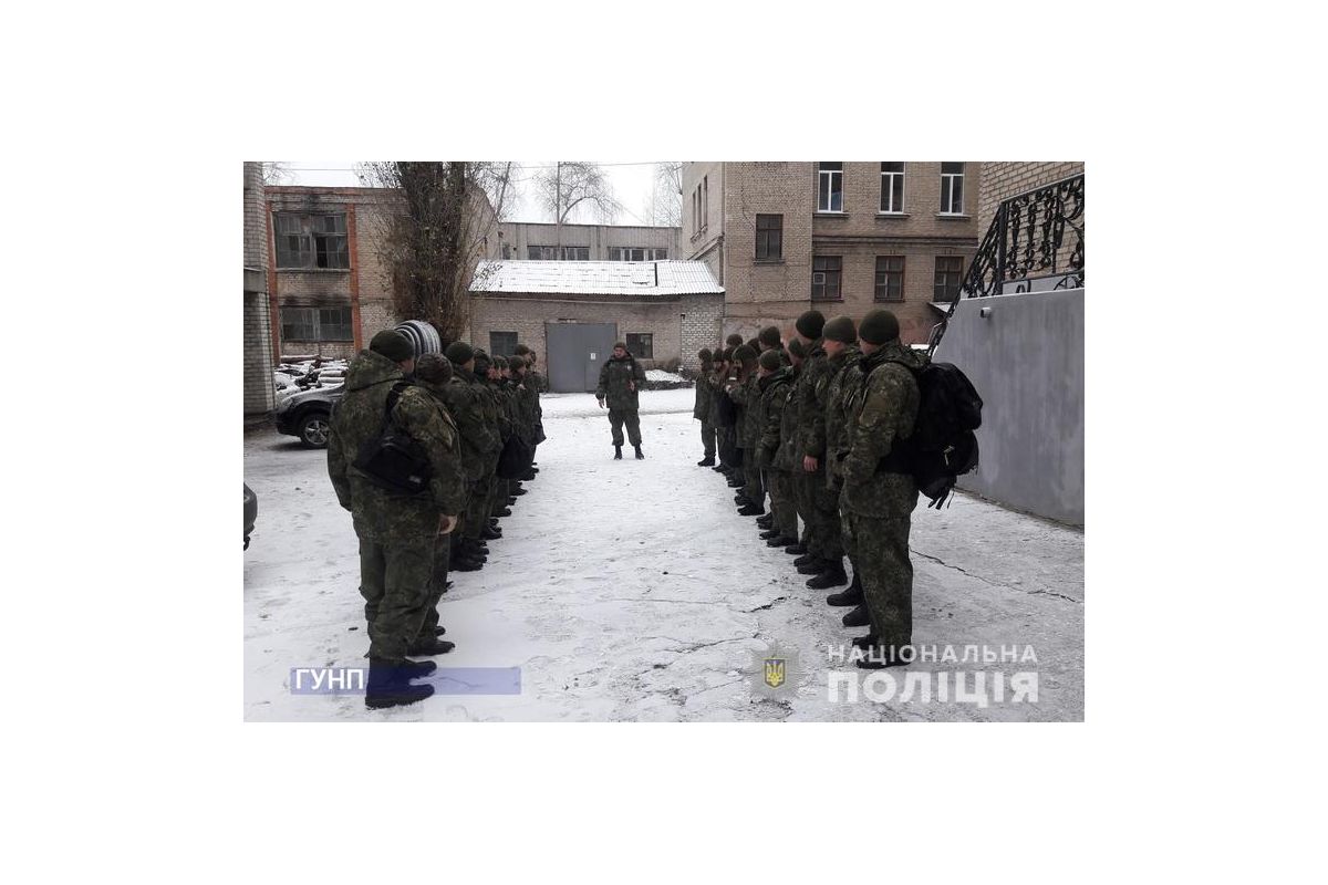 На Луганщині поліцейських перевіряють на злагодженість та боєготовність в період посиленого варіанту несення служби На Луганщині поліцейських перевіряють на злагодженість та боєготовність в період посиленого варіанту несення служби