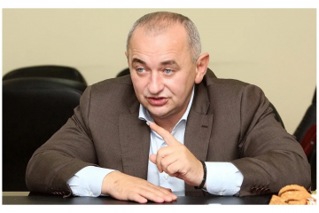 Зеленському – детектор брехні, а собі з братом-близнюком – «приватну» митницю і співпрацю з бізнесменами з Криму та РФ. Контрабанда братів Матіосів… Зеленському – детектор брехні, а собі з братом-близнюком – «приватну» митницю і співпрацю з бізнесменами з Криму та РФ. Контрабанда братів Матіосів…