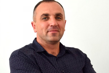 Сын Александра Кромпа - и.о. начальника Главного управления ДФС в Хмельницкой области устраивает скоростные гонки на улицах Херсона Сын Александра Кромпа - и.о. начальника Главного управления ДФС в Хмельницкой области устраивает скоростные гонки на улицах Херсона