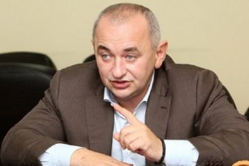 Зеленському – детектор брехні, а собі з братом-близнюком – «приватну» митницю і співпрацю з бізнесменами з Криму та РФ. Контрабанда братів Матіосів… Зеленському – детектор брехні, а собі з братом-близнюком – «приватну» митницю і співпрацю з бізнесменами з Криму та РФ. Контрабанда братів Матіосів…