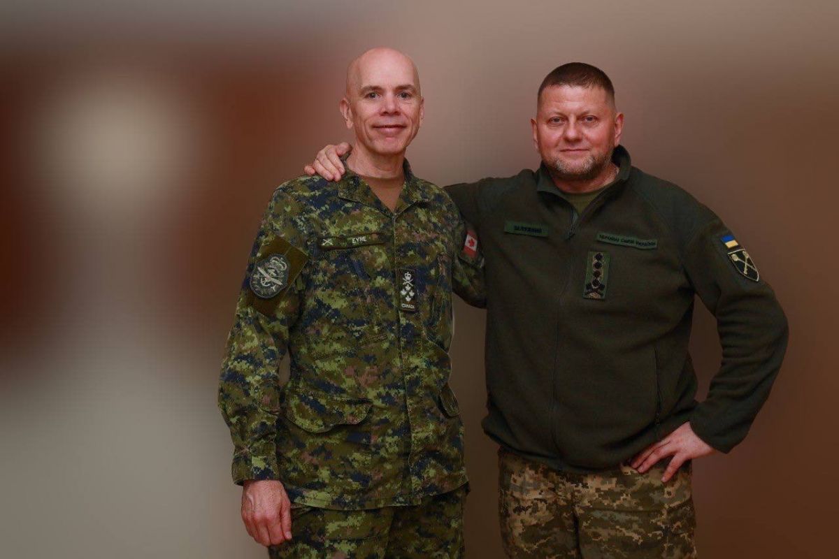 Валерій Залужний зустрівся з Вейном Ейром - начальником Штабу оборони Збройних Сил Канади Валерій Залужний зустрівся з Вейном Ейром - начальником Штабу оборони Збройних Сил Канади