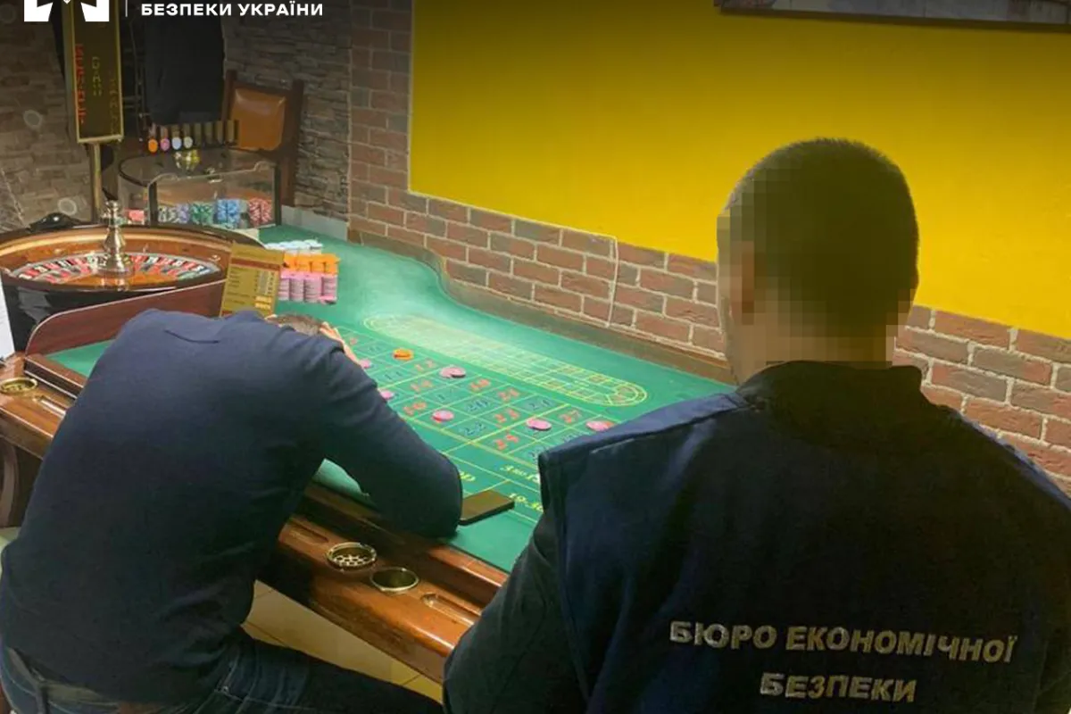 БЕБ зупинило діяльність великого підпільного казино у Хмельницькому