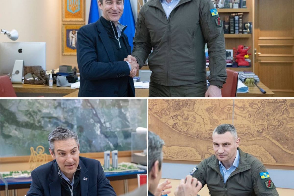 Російське вторгнення в Україну : Друзі! Зустрівся з американським експертом із зовнішньої політики, Президентом Національного фонду за демократію Деймоном Вілсоном. Російське вторгнення в Україну : Друзі! Зустрівся з американським експертом із зовнішньої політики, Президентом Національного фонду за демократію Деймоном Вілсоном.