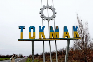 В захваченном РФ Токмаке Запорожской области российские военные начали массово шить форму ВСУ и переодеваться в нее В захваченном РФ Токмаке Запорожской области российские военные начали массово шить форму ВСУ и переодеваться в нее