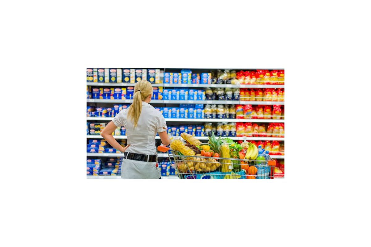 В Україні за останній рік подорожчали абсолютно всі продукти: вартість збільшилася на 31,5%, — директор Національного наукового центру «Інститут аграрної економіки» В Україні за останній рік подорожчали абсолютно всі продукти: вартість збільшилася на 31,5%, — директор Національного наукового центру «Інститут аграрної економіки»