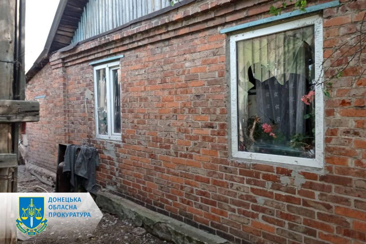 Чергові вбивства мирних мешканців та руйнування інфраструктури - на Донеччині не вщухають обстріли Чергові вбивства мирних мешканців та руйнування інфраструктури - на Донеччині не вщухають обстріли