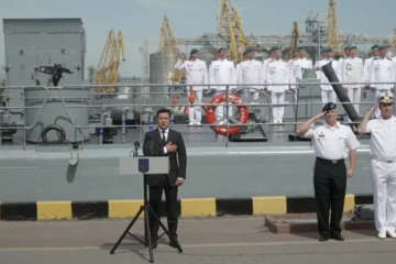 Владимир Зеленский в воскресенье приехал в Одессу по случаю Дня Военно-Морских сил ВСУ Владимир Зеленский в воскресенье приехал в Одессу по случаю Дня Военно-Морских сил ВСУ