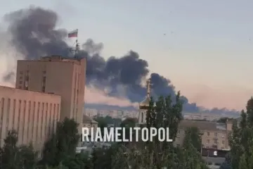 ​ЗСУ завдали удару по аеродрому в Мелітополі, де базуються окупанти (відео)