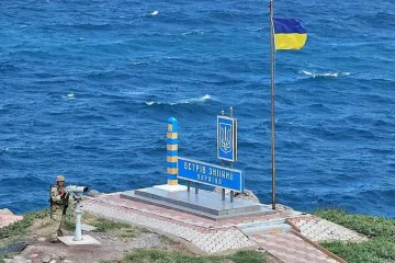​На острове Змеиный, освобожденном от оккупантов, установлен флаг Украины: появились подробности
