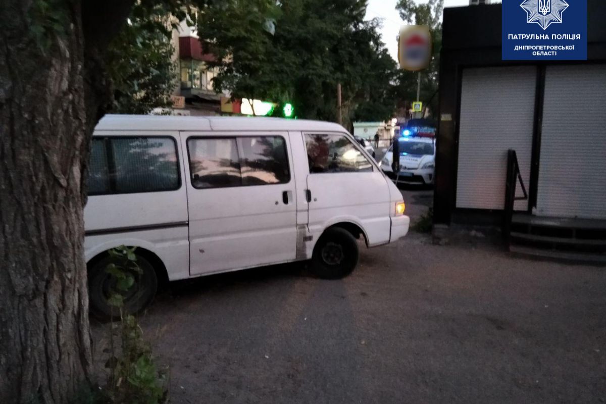 У Дніпрі водій напідпитку ледь не позбивав пішоходів