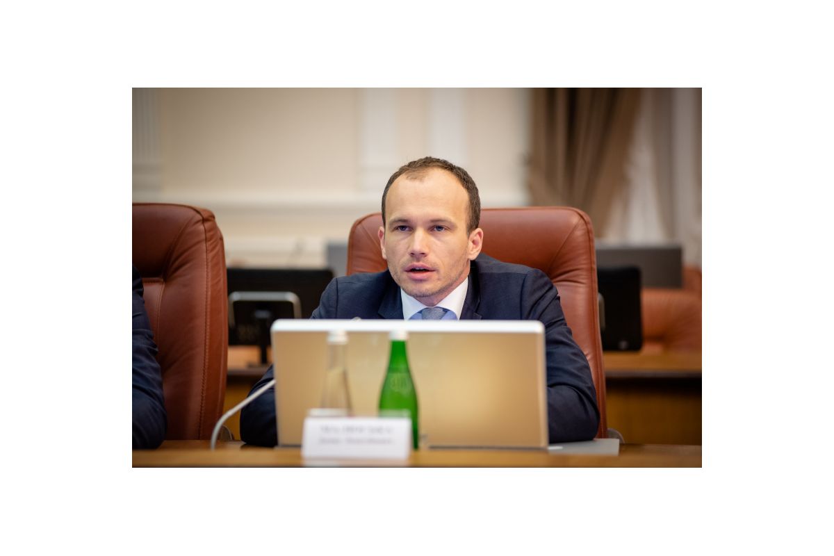 Уряд посилив боротьбу з рейдерством у сфері державної реєстрації Уряд посилив боротьбу з рейдерством у сфері державної реєстрації