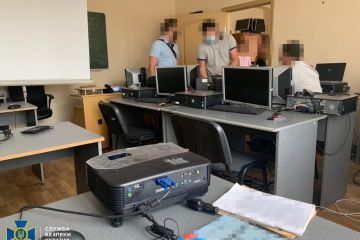 СБУ викрила групу компаній на реалізації програмного забезпечення з шпигунськими продуктами спецслужб РФ СБУ викрила групу компаній на реалізації програмного забезпечення з шпигунськими продуктами спецслужб РФ