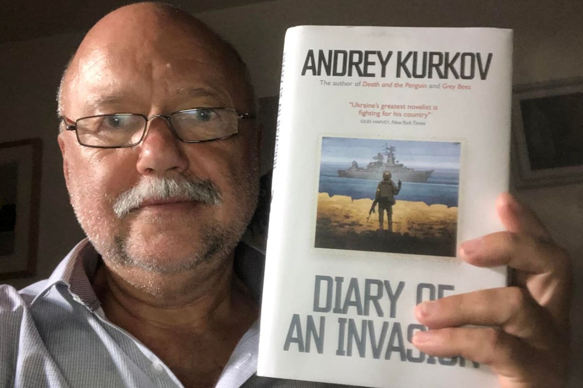 Андрій Курков: Щодня пишу статті про війну Андрій Курков: Щодня пишу статті про війну