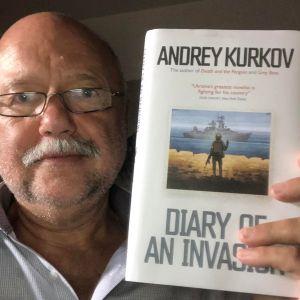Андрій Курков: Щодня пишу статті про війну Андрій Курков: Щодня пишу статті про війну