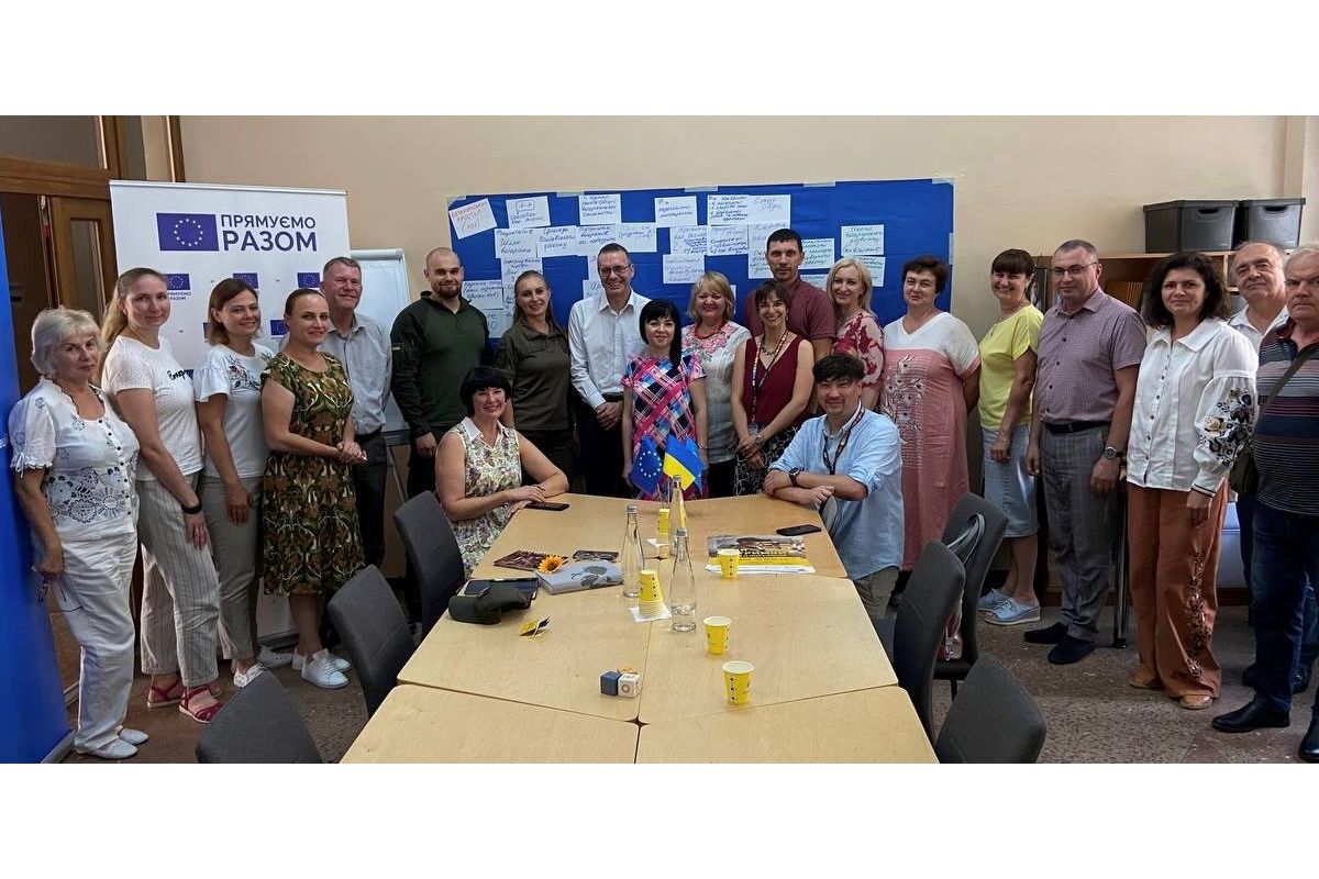 Постійний представник ПРООН в Україні Яко Сіл’є відвідав педагогічний університет Постійний представник ПРООН в Україні Яко Сіл’є відвідав педагогічний університет