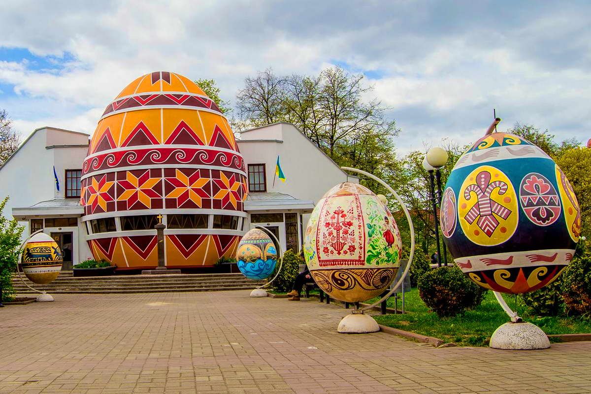 На межі виживання. Як відроджували традицію писанкарства На межі виживання. Як відроджували традицію писанкарства