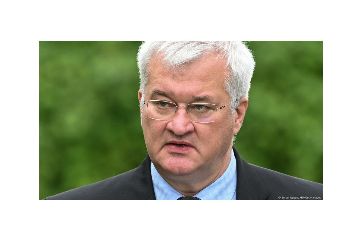 У Києві відреагували на слова Путіна про візит Зеленського в Москву У Києві відреагували на слова Путіна про візит Зеленського в Москву