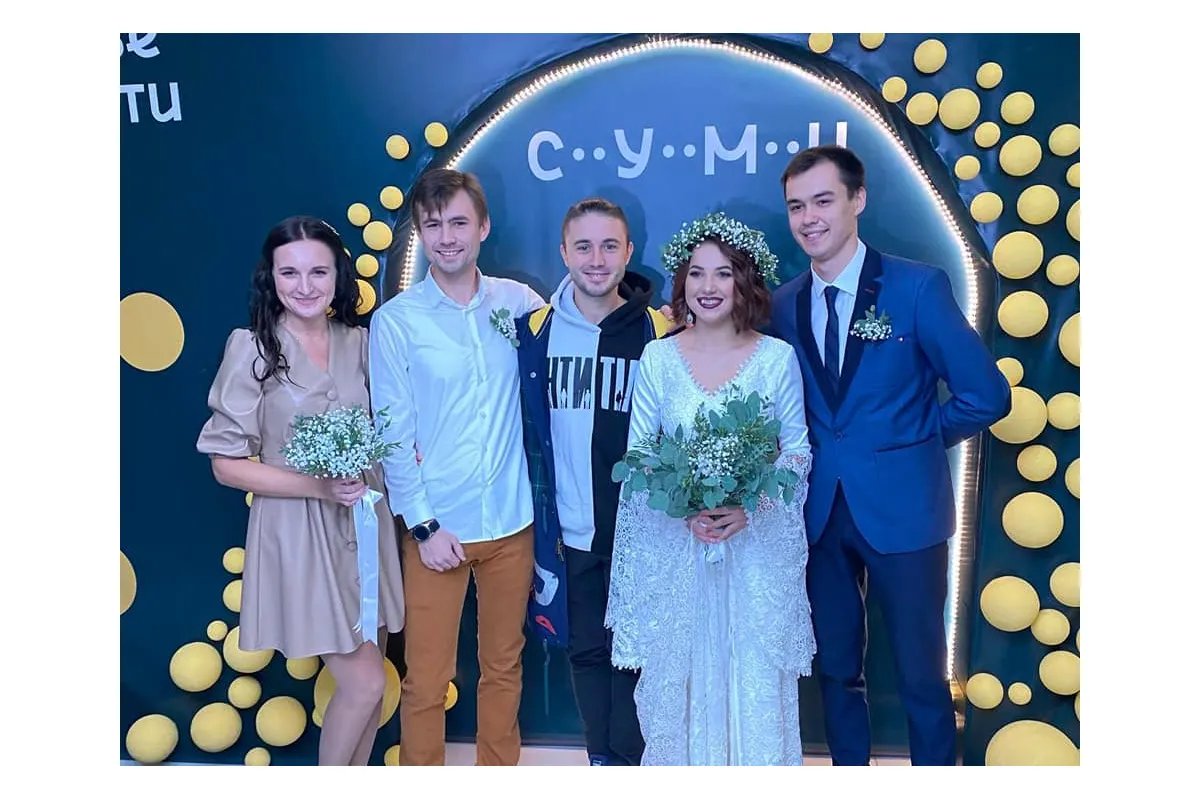 Інформаційне агентство : У Сумах відомий український гурт "Антитіла" завітав на реєстрацію шлюбу 