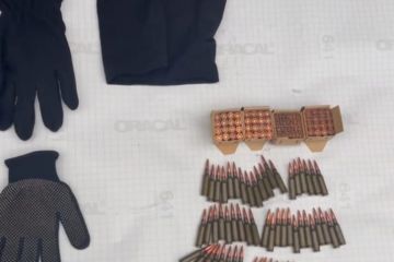 420 тис доларів США, 250 тис євро, 300 тис грн та коштовності - за підозрою у грабежі двох громадян Російської Федерації взято під варту 420 тис доларів США, 250 тис євро, 300 тис грн та коштовності - за підозрою у грабежі двох громадян Російської Федерації взято під варту