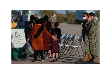 Афганці, які працювали з НАТО, розпочинають нове життя в Канаді Афганці, які працювали з НАТО, розпочинають нове життя в Канаді