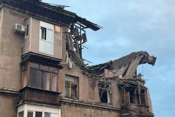 У Макіївці під Донецьком рашисти обстріляли житловий будинок У Макіївці під Донецьком рашисти обстріляли житловий будинок