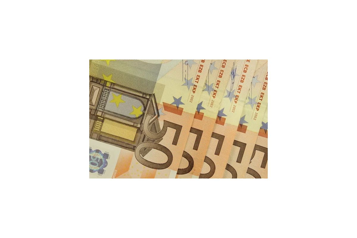 У Світовому банку озвучили суму, у скільки обійдеться повоєнна відбудова України У Світовому банку озвучили суму, у скільки обійдеться повоєнна відбудова України