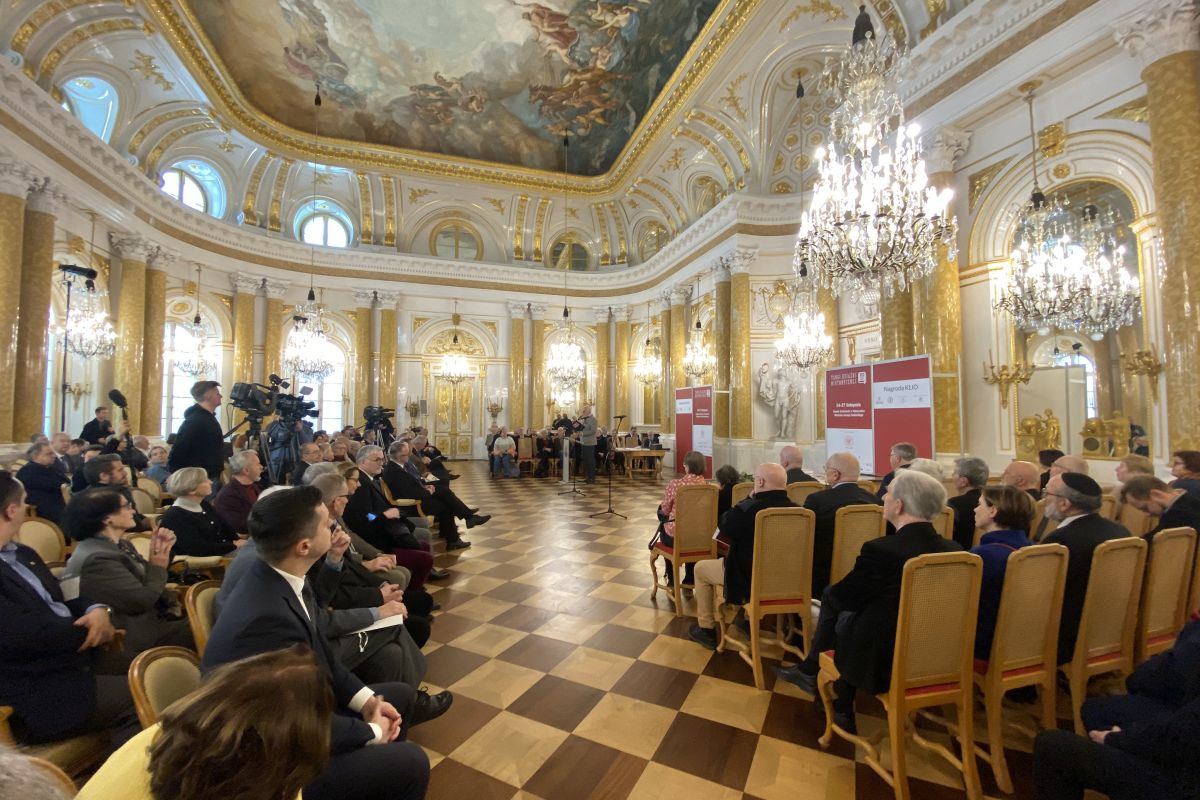 Ювілейна Ярмарка Історичної книги у Варшаві Ювілейна Ярмарка Історичної книги у Варшаві