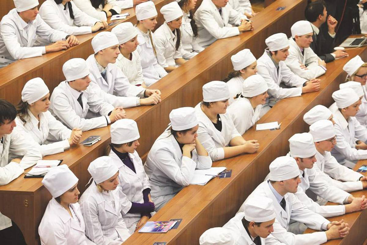 У Міністерстві освіти України обговорили нову модель інтернатури для студентів медичних вузів У Міністерстві освіти України обговорили нову модель інтернатури для студентів медичних вузів