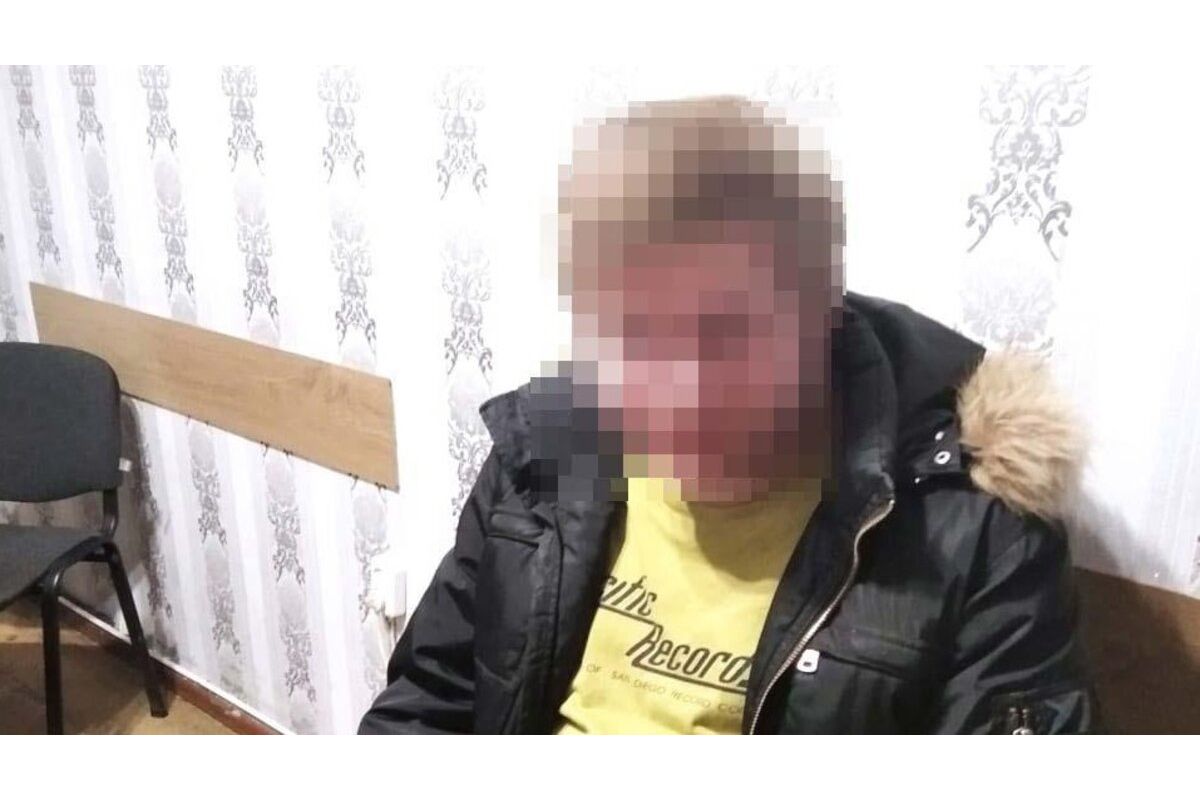 Жартівник року: в Дніпрі чоловік зателефонував до поліції та повідомив про замінування вокзалу Жартівник року: в Дніпрі чоловік зателефонував до поліції та повідомив про замінування вокзалу